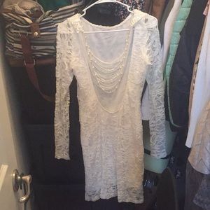 White long sleeve formal backless dress